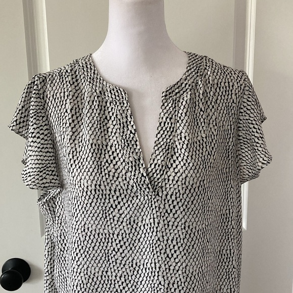 Adrianna Papell large blouse v-neck flutter sleeves black - Picture 2 of 10